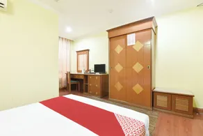 Azam Hotel - Room