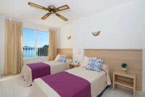 Apartamentos Calablanca - Chambre