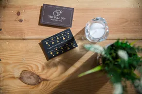 The Bull Inn Pub - Comida y bebida