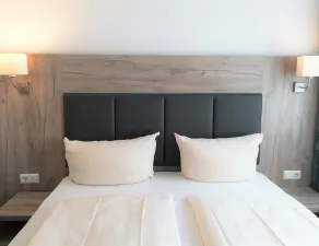 Hotel Central Hauptbahnhof - Chambre