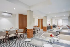 Pride Elite Becharaji - Restaurant