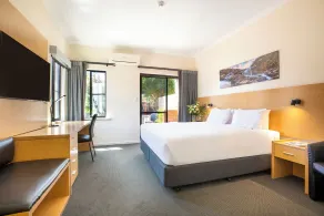 Country Comfort Perth - Room