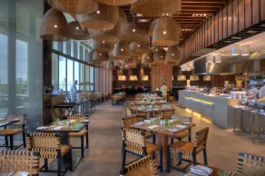 Crowne Plaza Yas Island by IHG - Restaurant