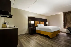 Clarion Pointe Lake Jackson - Clute - Chambre