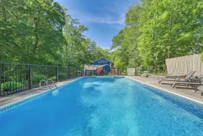 Private Pool! Getaway, 14 Mi to Hammonasset Beach - Interior