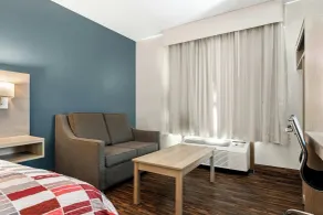 Red Roof Inn & Suites Tomah - Chambre