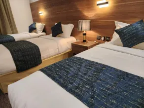 Rowaa Al Azizia Hotel - Room