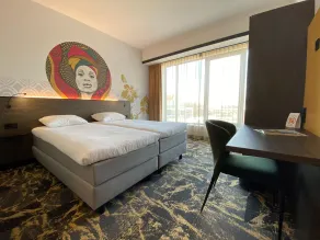 Fletcher Hotel-Restaurant ByZoo Emmen - Chambre