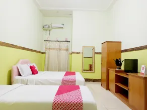 OYO 563 Damar Mas  Resort Lereng Kelud - Room