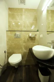 Traders Hotel - Kankanady, Mangalore - Bathroom