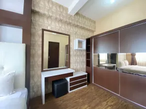 Spacious 1BR at Tamansari Panoramic Apartment near Metro Indah Mall By Travelio - Værelse