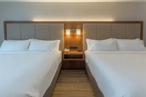 Holiday Inn Express & Suites Milwaukee NW - Park Place by IHG - Chambre