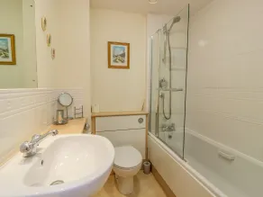 Tweed Apartment - Badezimmer