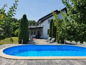 GreenWood Residence - Pool