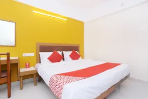 OYO 8220 Hotel Ganesh - Chambre