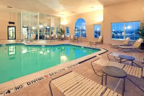 Holiday Inn Express Pittsburgh-Bridgeville by IHG - Piscine