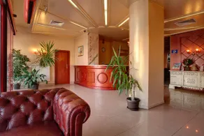 Central Plaza Hotel---FREE PARKING - Rezeption