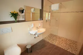 Pension Schweizerhaus Garni - Bathroom