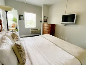 Crystal Bay Historic Hotel - Room