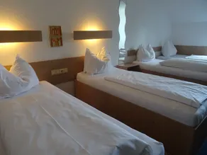 Hotel Alte Innbrücke - Neuhaus am Inn - Quarto