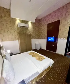 Quiet Rooms 5 Serviced Apartments - Room