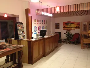 Hotel Couleurs Sud avec ascenseur et restaurant Centre ville-Gare Charleville-Mézières - Reception