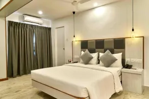 Hotel Mamallaa Heritage - Room