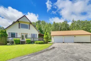 Germfask Home w/ Fire Pit, Grill & Yard Games! - Innenbereich