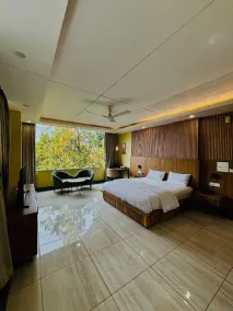 The Green Icon Resort - Zimmer