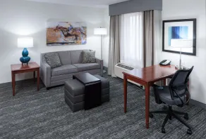 Homewood Suites by Hilton Denton - Chambre