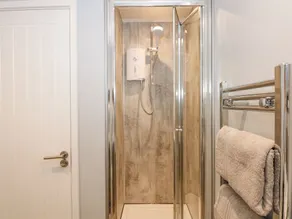 Number 9 - Salle de bain