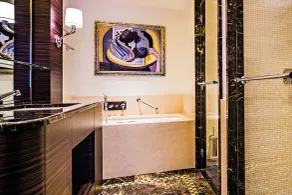 Prince de Galles, a Luxury Collection hotel, Paris - Badeværelse