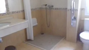 Suite for Three in Converted Barn on Ground Floor - Bagno