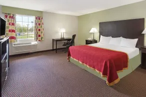 Baymont by Wyndham Beloit - Chambre