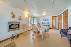 Steps to Lake + Public Boat Ramp: Edinboro Cottage - Interior