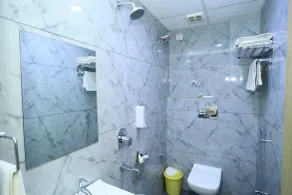 Hotel Shree Khodiyar By Rangoli Udaipur - Salle de bain