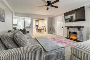 4 Mi to Utoledo! Cozy Family Home - Interiör