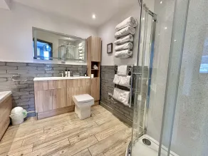 Parlour Barn - Bathroom