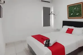 RedDoorz Syariah @ Jl Raya Sukabumi - Room