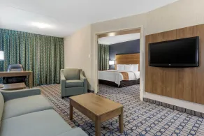 Quality Suites - Camera