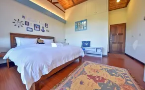 Hillside Plot Inn - Room