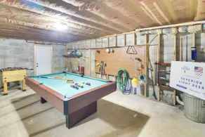 Family Home w/ Game Room! 1 Mi to Dale Hollow Lake - Interni