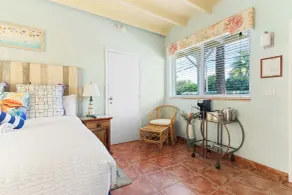 The Ocean View Inn - Chambre