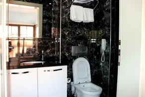 Venus Suite Hotel - Bathroom