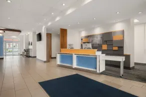 Holiday Inn Express & Suites Victoria-Colwood by IHG - Rezeption