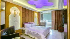 Gold Motel - Room