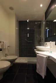 Holiday Inn Milan Nord Zara by IHG - Salle de bain