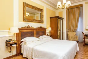 Hotel Bristol Palace - Vue de la chambre