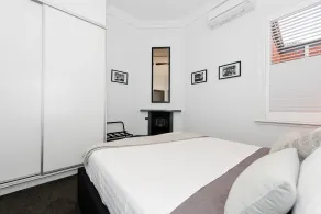 Bespoke On Main - Room