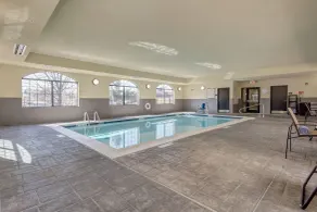 Staybridge Suites St Louis - Westport by IHG - Piscine